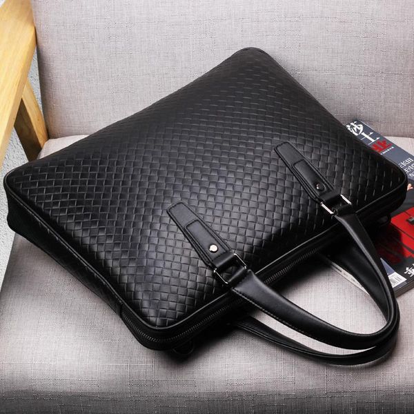 men's bag, official business handbag, real leather leisure hand carrying one shoulder messenger computer bag briefcases
men's bag, official business handbag, real leather leisure hand carrying one shoulder messenger computer bag briefcases