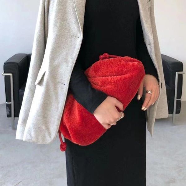 evening bags lamb plush clip clutch for women furry big tote designer brand shoulder crossbody bag ladies party purses 2022
evening bags lamb plush clip clutch for women furry big tote designer brand shoulder crossbody bag ladies party purses 2022
