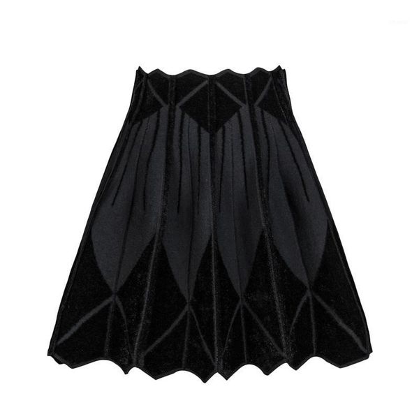 skirts 2021 autumn and winter black crotch high waist knitted fashion a line pleated woman
skirts 2021 autumn and winter black crotch high waist knitted fashion a line pleated woman