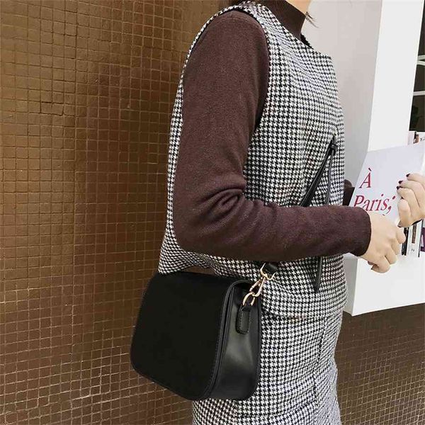 new winter korean basic simple and casual solid color flip two small square bags with one shoulder messenger bag
new winter korean basic simple and casual solid color flip two small square bags with one shoulder messenger bag