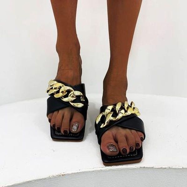 sandals summer woman slippers fashion shoes metal chain flat slide ladies outdoor slip on beach women plus size 42 43, Black
sandals summer woman slippers fashion shoes metal chain flat slide ladies outdoor slip on beach women plus size 42 43, Black