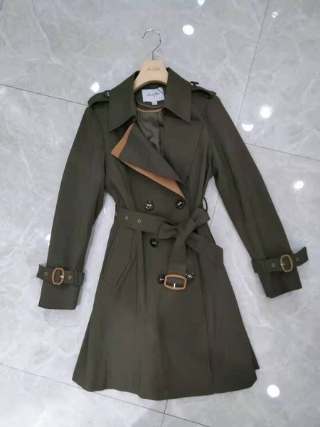 trench coats for autumn seasons, Tan;black
trench coats for autumn seasons, Tan;black
