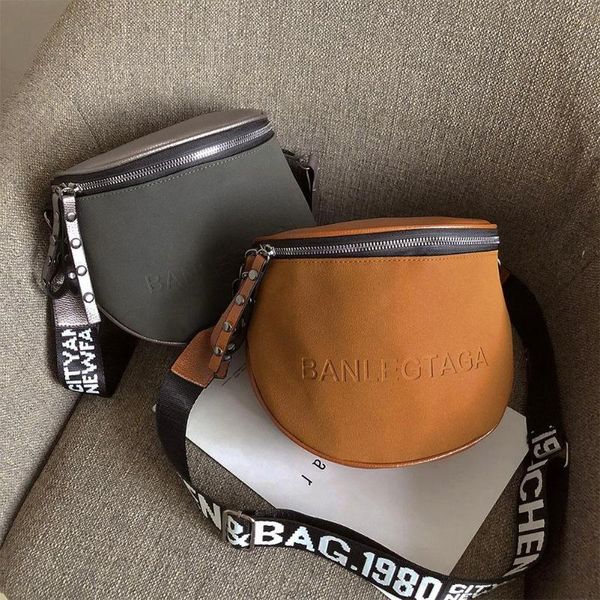 evening bags 2021 ins fashion women semicircle soft pu leather bucket shoulder crossbody female wide belt travel purses
evening bags 2021 ins fashion women semicircle soft pu leather bucket shoulder crossbody female wide belt travel purses