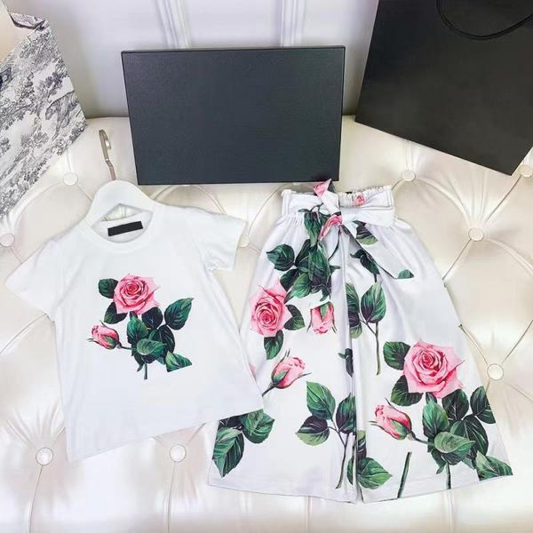 clothing sets designer summer 2021 children's girls suit children two-piece floral short-sleeved wide-leg pants fashionable weste, White
clothing sets designer summer 2021 children's girls suit children two-piece floral short-sleeved wide-leg pants fashionable weste, White