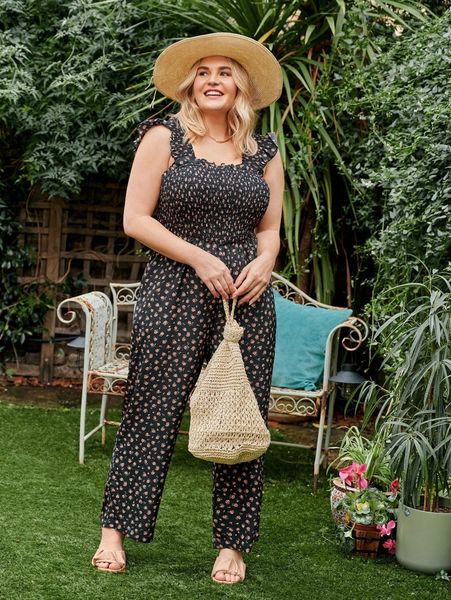 plus ditsy floral shirred ruffle trim jumpsuit h8vi#, Black