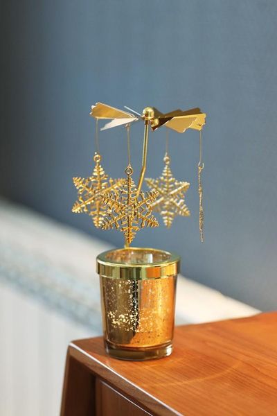 metal vintage lantern candle holder creative retro tealight romantic candlestick table centerpiece portavelas home decoration e8 holders
metal vintage lantern candle holder creative retro tealight romantic candlestick table centerpiece portavelas home decoration e8 holders
