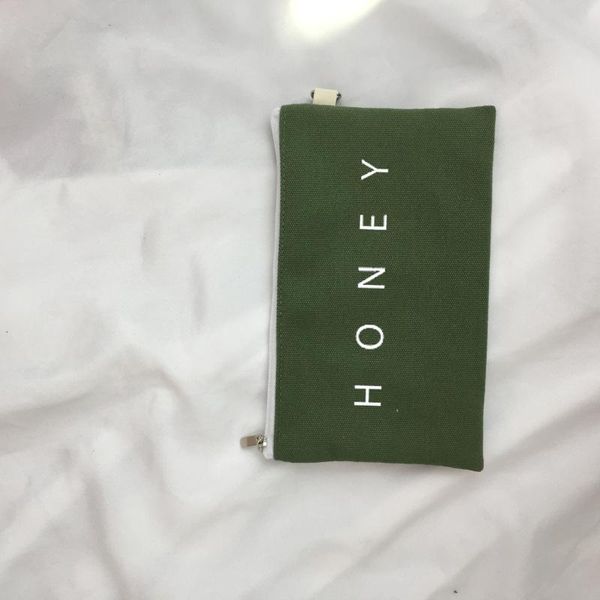 wallets honey womens letter print 2021 fashion cartoon candy colors purse personalized custom, Red;black
wallets honey womens letter print 2021 fashion cartoon candy colors purse personalized custom, Red;black