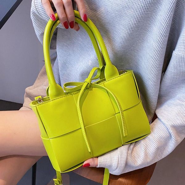 evening bags leather weave handbags brand design woven female crossbody bag 2021summer women's totes shoulders and purse
evening bags leather weave handbags brand design woven female crossbody bag 2021summer women's totes shoulders and purse
