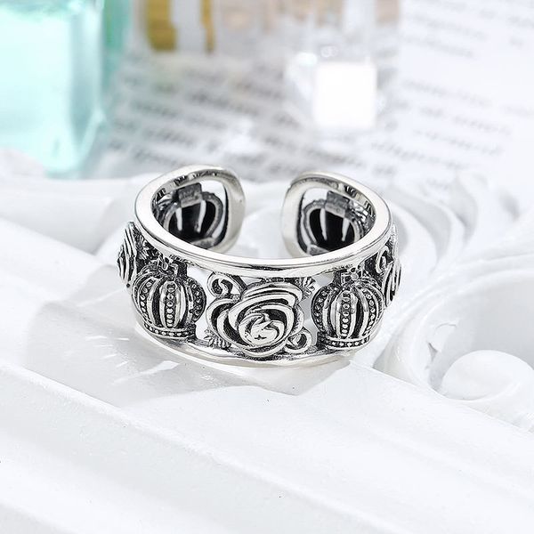 delicate ring s925 silver korean version crown black zircon five pointed star hollow smile thread female couple
delicate ring s925 silver korean version crown black zircon five pointed star hollow smile thread female couple