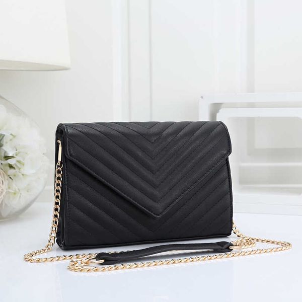 classic flower women luxurys designers bags 2021 ladies simple mini one shoulder messenger small square bag fashionable golden hardware chai
classic flower women luxurys designers bags 2021 ladies simple mini one shoulder messenger small square bag fashionable golden hardware chai