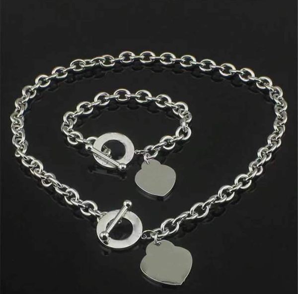 fashion designer women necklace bracelet classic heart set 18k gold chains for lady womens party wedding lovers gift jewelry with box, Silver
fashion designer women necklace bracelet classic heart set 18k gold chains for lady womens party wedding lovers gift jewelry with box, Silver