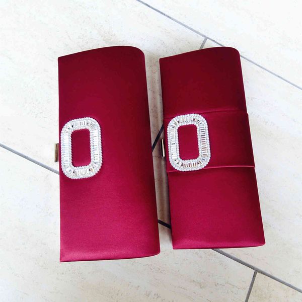 evening bags versatile high-grade silk diamond studded square buckle dinner wedding handbag women's fashion high-quality banquet simple
evening bags versatile high-grade silk diamond studded square buckle dinner wedding handbag women's fashion high-quality banquet simple