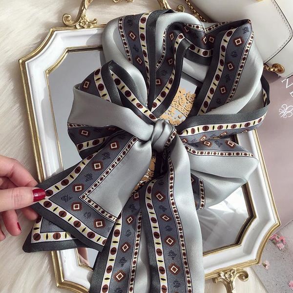 scarves 2021 spring korean version of all-match women scarf silk hand-feel double-sided printing thin section 15x150cm, Blue;gray
scarves 2021 spring korean version of all-match women scarf silk hand-feel double-sided printing thin section 15x150cm, Blue;gray