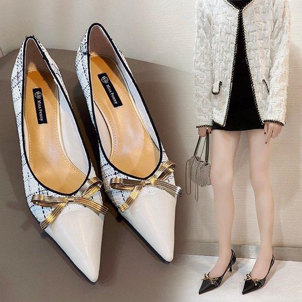 dress shoes fashion butterfly women single stiletto pointed shallow mouth 2021 spring and summer luxury designer, Black
dress shoes fashion butterfly women single stiletto pointed shallow mouth 2021 spring and summer luxury designer, Black