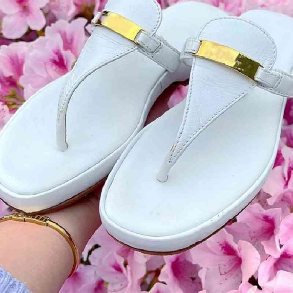 70% off wholesale sandals flip-flops flip flops white shoes woman flat slippers metal zapatos de mujer fashion casual women summer, Black
70% off wholesale sandals flip-flops flip flops white shoes woman flat slippers metal zapatos de mujer fashion casual women summer, Black