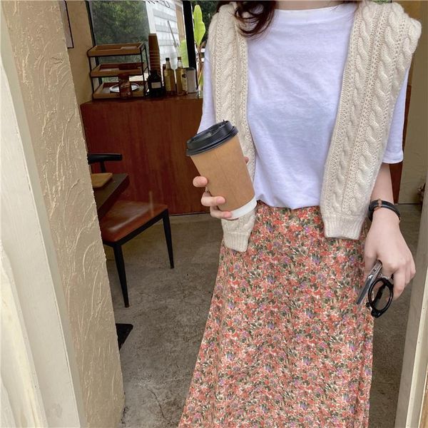 skirts spring vintage floral print ruffle pleated long women n skirt streetwear drawstring elastic waist midi, Black
skirts spring vintage floral print ruffle pleated long women n skirt streetwear drawstring elastic waist midi, Black