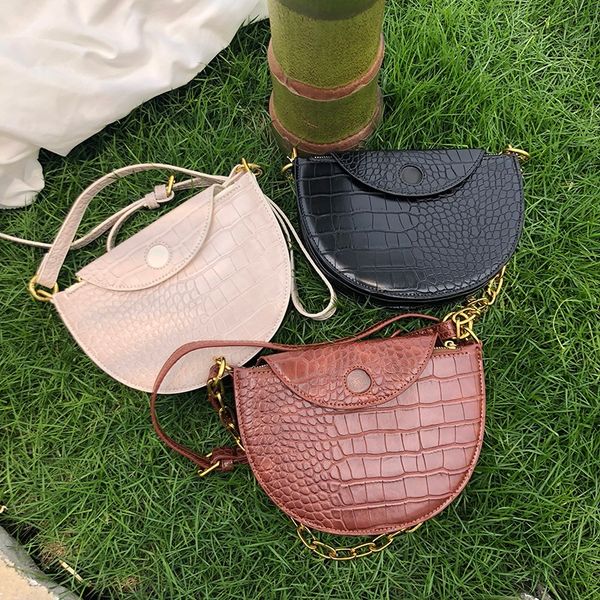 fashion crocodile women handbag semicircle saddle bags pu leather round shoulder messenger bags luxury designer chain sling bags
fashion crocodile women handbag semicircle saddle bags pu leather round shoulder messenger bags luxury designer chain sling bags