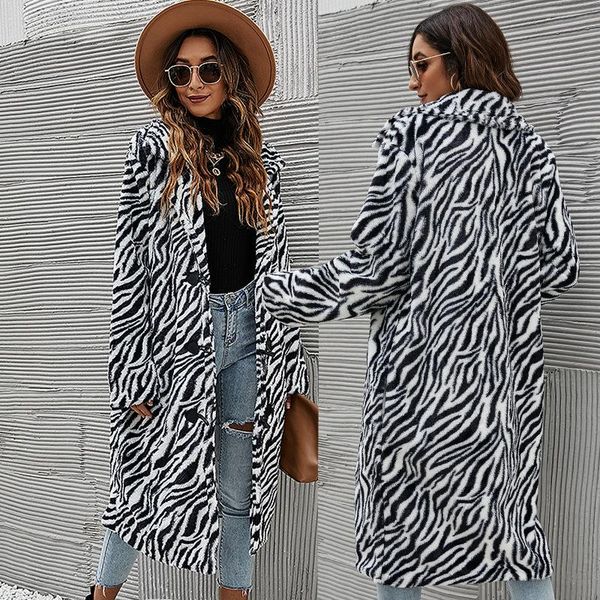 women's wool & blends 2021 autumn and winter thickened woolen coat zebra prints horn button long-sleeved long with lining fashion, Black
women's wool & blends 2021 autumn and winter thickened woolen coat zebra prints horn button long-sleeved long with lining fashion, Black