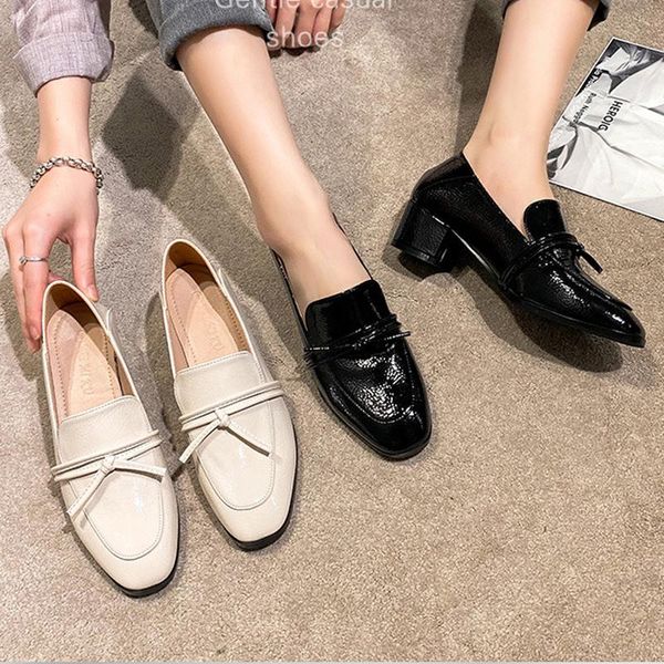 dress shoes 2021preppy small leather woman bowtie japanned pumps med-high heels women rope bow grandma female mary jeans, Black
dress shoes 2021preppy small leather woman bowtie japanned pumps med-high heels women rope bow grandma female mary jeans, Black