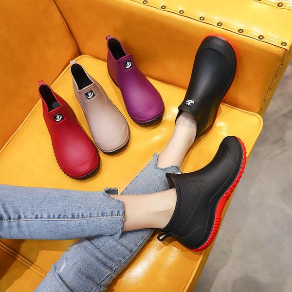 boots nausk ladies rubber shoes waterproof rain 2021 autumn female short ankle rianboots, Black
boots nausk ladies rubber shoes waterproof rain 2021 autumn female short ankle rianboots, Black