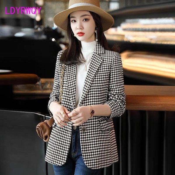 women's suits & blazers houndstooth suit jacket women spring and autumn 2021 casual temperament office lady, White;black
women's suits & blazers houndstooth suit jacket women spring and autumn 2021 casual temperament office lady, White;black