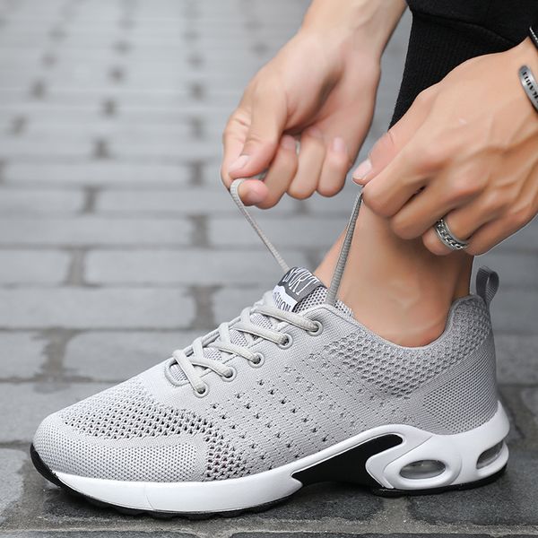 2021 fashion cushion running shoes breathable mens womens designer black navy blue grey sneakers trainers sport size eur 39-45 w-1713
2021 fashion cushion running shoes breathable mens womens designer black navy blue grey sneakers trainers sport size eur 39-45 w-1713