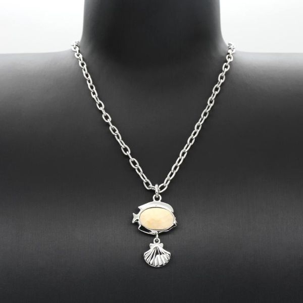 pendant necklaces classic style fish shape stainless steel and wood bean necklace for ladies jewelry j010, Silver
pendant necklaces classic style fish shape stainless steel and wood bean necklace for ladies jewelry j010, Silver