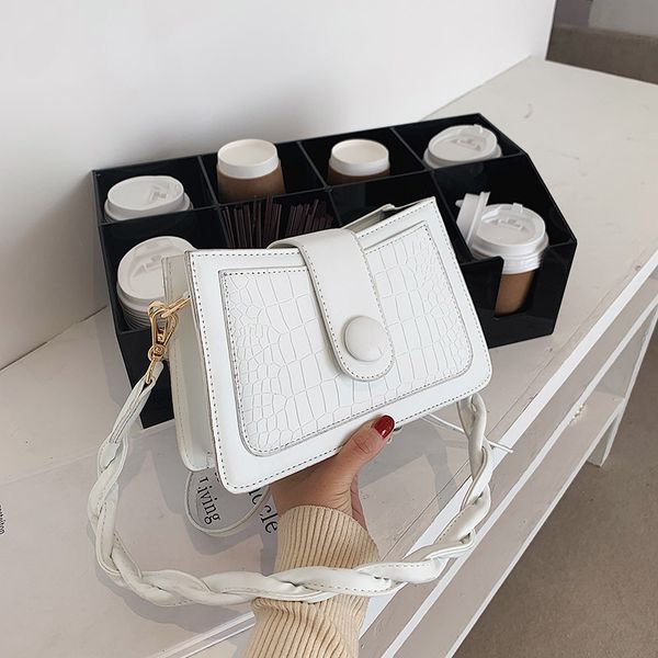 bag small version 2021 temperament foreign new underarm shoulder korean tide the of personality trade embossed fashion vsust
bag small version 2021 temperament foreign new underarm shoulder korean tide the of personality trade embossed fashion vsust