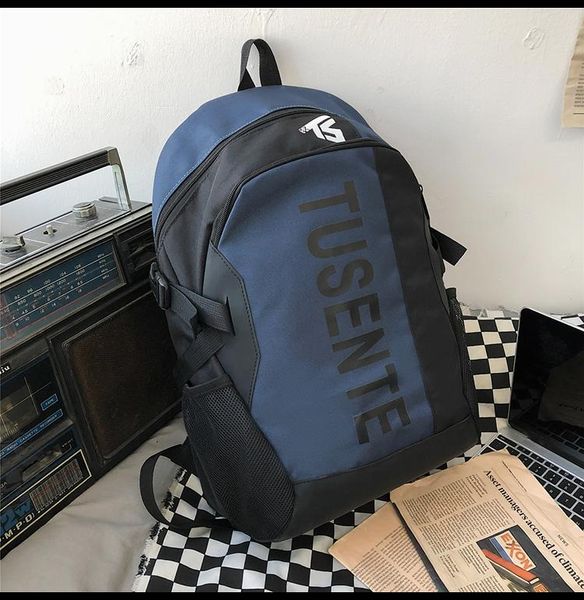 korean version of junior high school students large capacity backpack female college simple men's
korean version of junior high school students large capacity backpack female college simple men's