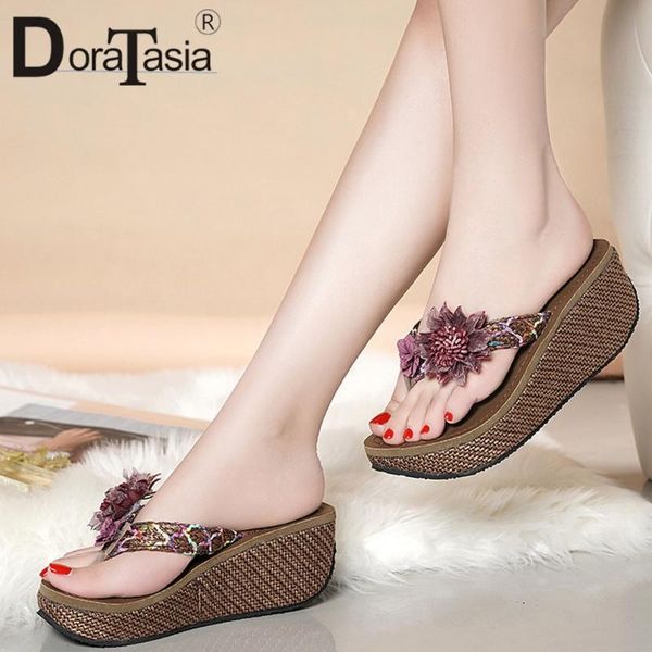 slippers doratasia retro female summer platform wedges women floral flip flop outdoor beach shoes woman, Black
slippers doratasia retro female summer platform wedges women floral flip flop outdoor beach shoes woman, Black