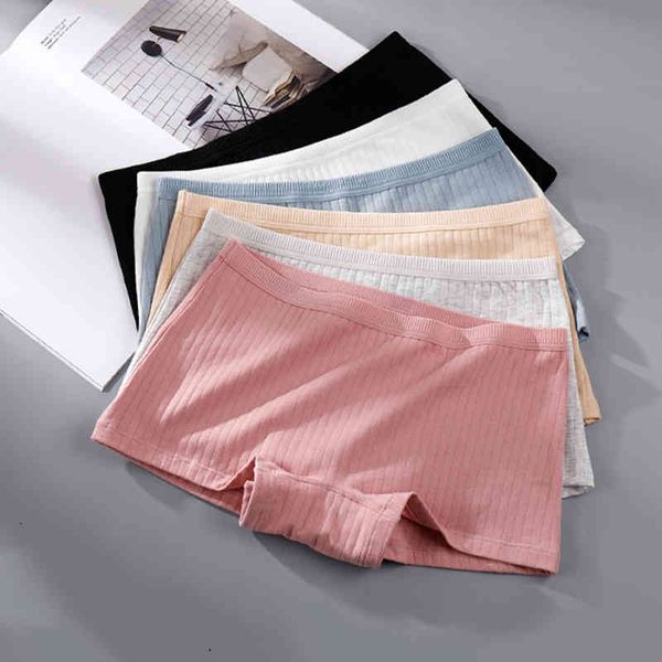 summer safety pants under skirt female seamless underpants solid color plus size shorts cozy boxer women, White;black
summer safety pants under skirt female seamless underpants solid color plus size shorts cozy boxer women, White;black