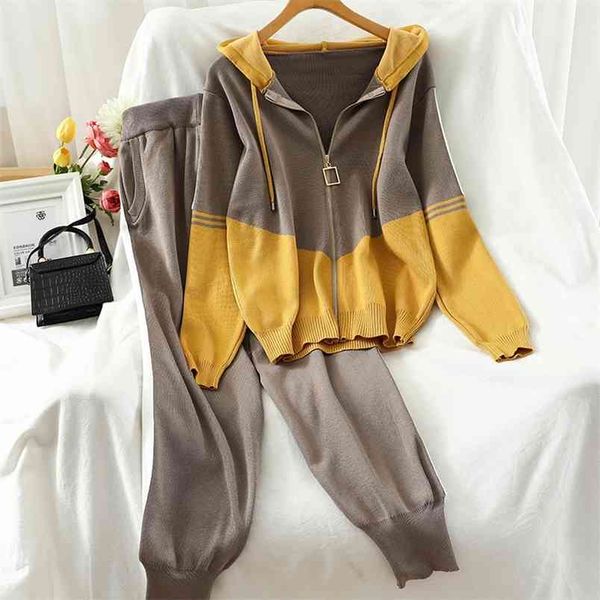 spring autumn casual tracksuit for women two piece set hoodies loose cardigan coat + pants sets 2 sports sweater suit 210514, White
spring autumn casual tracksuit for women two piece set hoodies loose cardigan coat + pants sets 2 sports sweater suit 210514, White