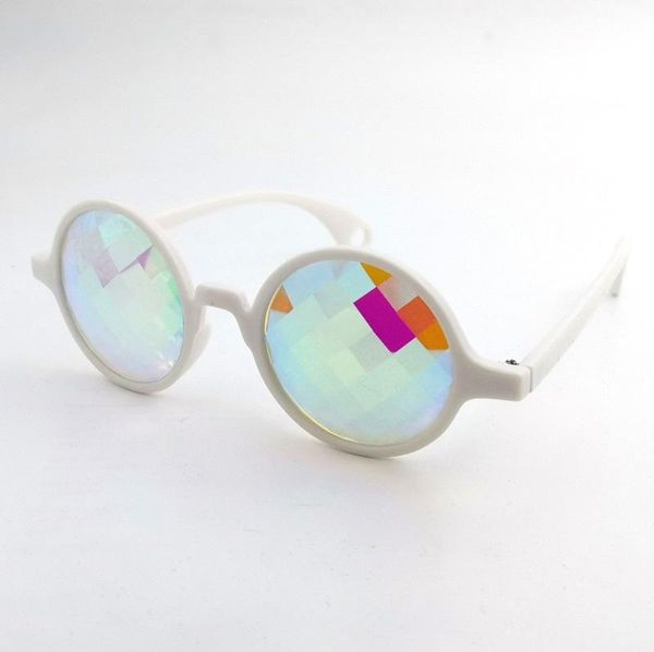 sunglasses emazing kaleidoscope +heart diffraction glasses with rainbow square glass lens, White;black
sunglasses emazing kaleidoscope +heart diffraction glasses with rainbow square glass lens, White;black