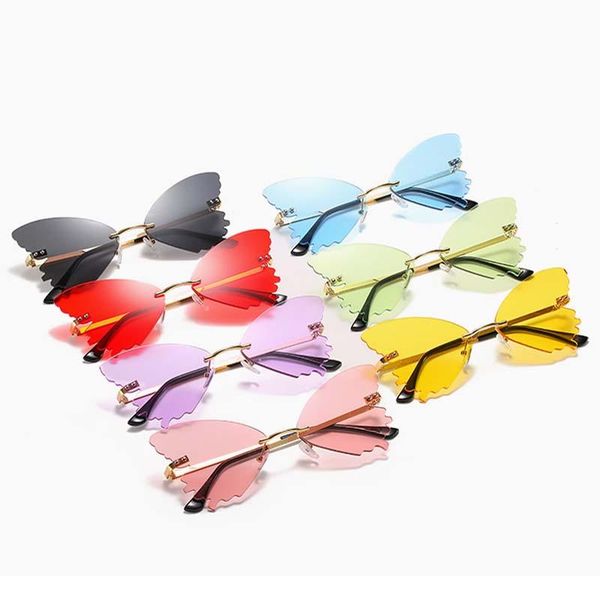 sunglasses fashion butterfly shape stylish women metal sun glasses 2021, White;black
sunglasses fashion butterfly shape stylish women metal sun glasses 2021, White;black