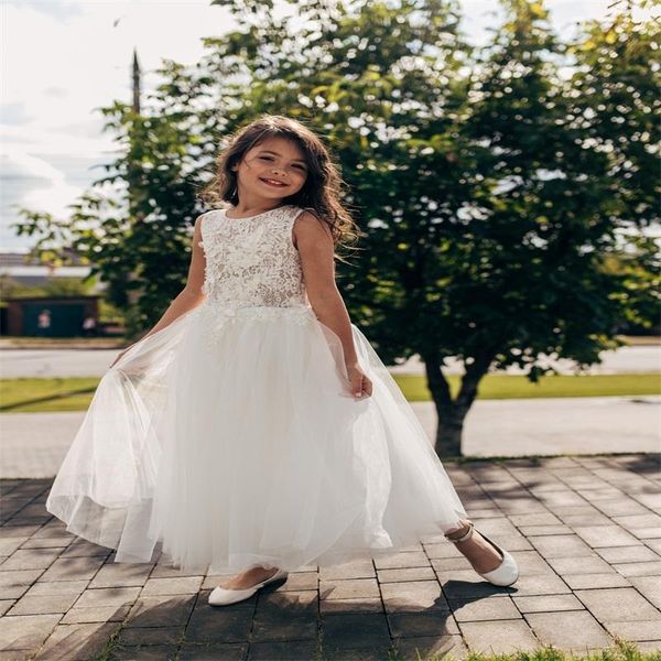 girl's dresses ivory white first communion dress for girls tulle lace applique children wedding party gown kids clothes 1-14y, Red;yellow
girl's dresses ivory white first communion dress for girls tulle lace applique children wedding party gown kids clothes 1-14y, Red;yellow