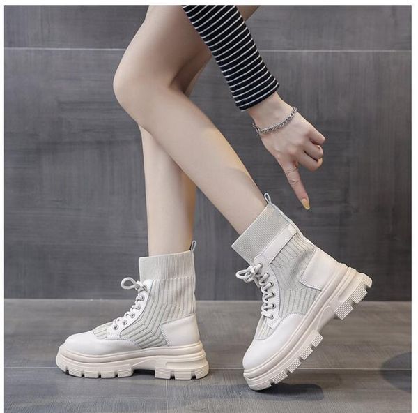 boots internal increased single women's shoes 2021 autumn and winter thin thick end plus velvet short, Black
boots internal increased single women's shoes 2021 autumn and winter thin thick end plus velvet short, Black