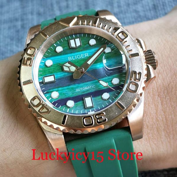 wristwatches bliger rose gold nh35a 40mm men watch automatic wristwatch screw crown sapphire crystal rubber band luminous dial, Slivery;brown
wristwatches bliger rose gold nh35a 40mm men watch automatic wristwatch screw crown sapphire crystal rubber band luminous dial, Slivery;brown