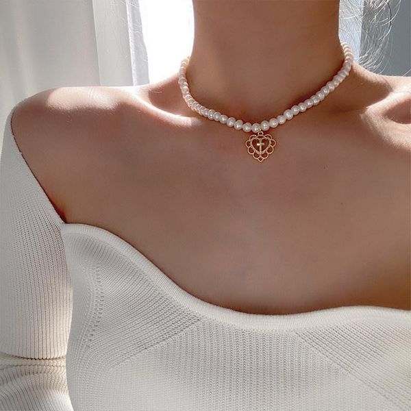 chokers punk gothic harajuku pearl chain hollow heart shaped pendant retro court cross choker necklace fashion jewelry for women girls, Golden;silver
chokers punk gothic harajuku pearl chain hollow heart shaped pendant retro court cross choker necklace fashion jewelry for women girls, Golden;silver