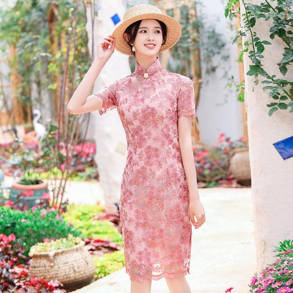 hollow out lace floral straight women cheongsam skirt vintage stand collar chinese dress knee-length qipao bride gown oversize ethnic clothi, Red
hollow out lace floral straight women cheongsam skirt vintage stand collar chinese dress knee-length qipao bride gown oversize ethnic clothi, Red