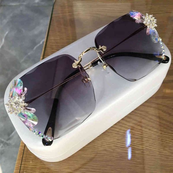 summer sunglasses rimless luxury brand women 2021 vintage rhinestone bling sun glasses shade for gafas s uv400, White;black
summer sunglasses rimless luxury brand women 2021 vintage rhinestone bling sun glasses shade for gafas s uv400, White;black