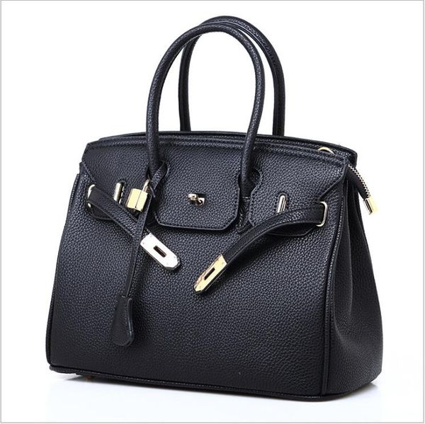 chain clip bag luxury designer letter diamond lattice women fashion backpack handbags plain metallic geometric string bucket bags
chain clip bag luxury designer letter diamond lattice women fashion backpack handbags plain metallic geometric string bucket bags