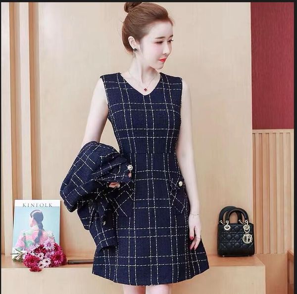 p08-5 kara payment g6700 true to size ) we send qc pics before ship, White
p08-5 kara payment g6700 true to size ) we send qc pics before ship, White