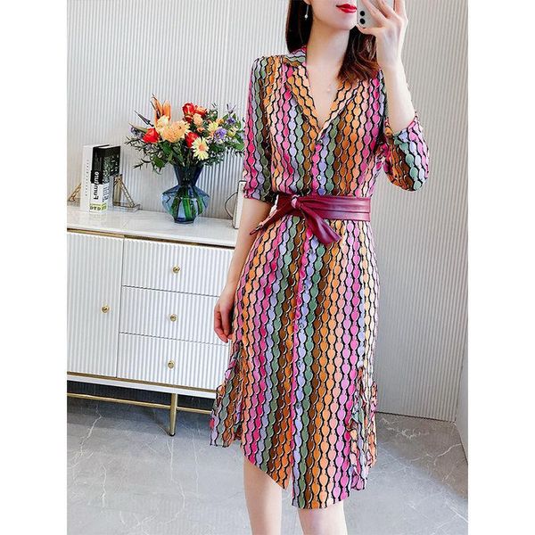 casual dresses 2021 spring and autumn high-end lapel long sleeve shirt artificial silk dress for women, Black;gray
casual dresses 2021 spring and autumn high-end lapel long sleeve shirt artificial silk dress for women, Black;gray