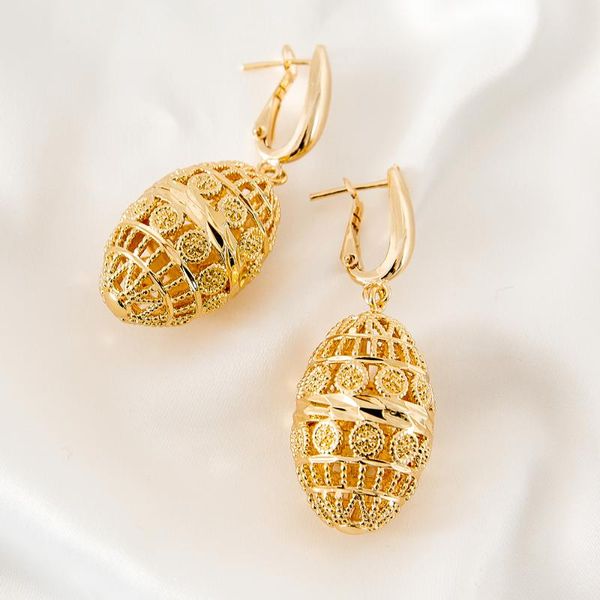 dangle & chandelier hollow out oliver shaped golden color exquisite style copper women earrings 2021 design date attendance, Silver
dangle & chandelier hollow out oliver shaped golden color exquisite style copper women earrings 2021 design date attendance, Silver
