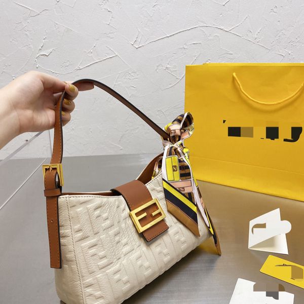 fend luxurys designers high sense retro net red staff bag 2021 new fashion portable one shoulder medieval underarm handbag for women
fend luxurys designers high sense retro net red staff bag 2021 new fashion portable one shoulder medieval underarm handbag for women