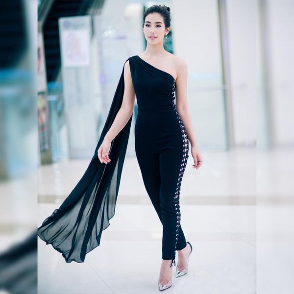women's jumpsuits & rompers chic solid black one shoulder lace up cut out sleeveless bodycon jumpsuit, Black;white
women's jumpsuits & rompers chic solid black one shoulder lace up cut out sleeveless bodycon jumpsuit, Black;white