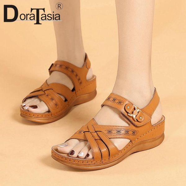 brand design female summer sandals casaul beach vacation fashion platform women wedges med heels shoes woman, Black
brand design female summer sandals casaul beach vacation fashion platform women wedges med heels shoes woman, Black