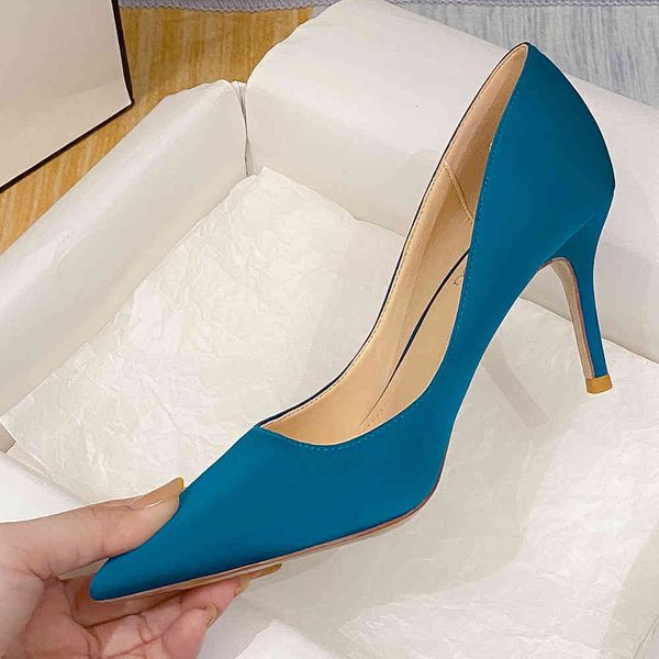 dress shoes azul verde de seda apontou dedo do pé fino saltos altos estilo britânico mulher deslizamento em bombas respiráveis sapatos cláss, Black
dress shoes azul verde de seda apontou dedo do pé fino saltos altos estilo britânico mulher deslizamento em bombas respiráveis sapatos cláss, Black