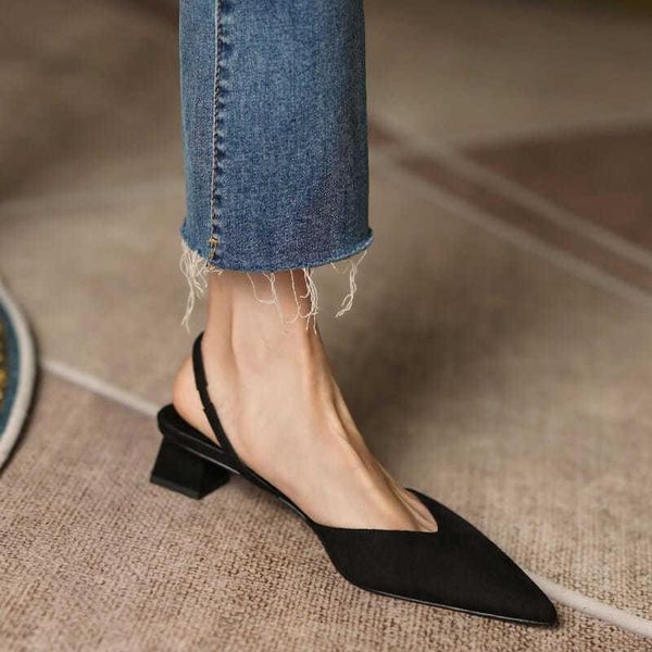 sandals baotou women's summer mid-heeled high heels 2021 stiletto net red simple pointed single shoes women pumps, Black
sandals baotou women's summer mid-heeled high heels 2021 stiletto net red simple pointed single shoes women pumps, Black