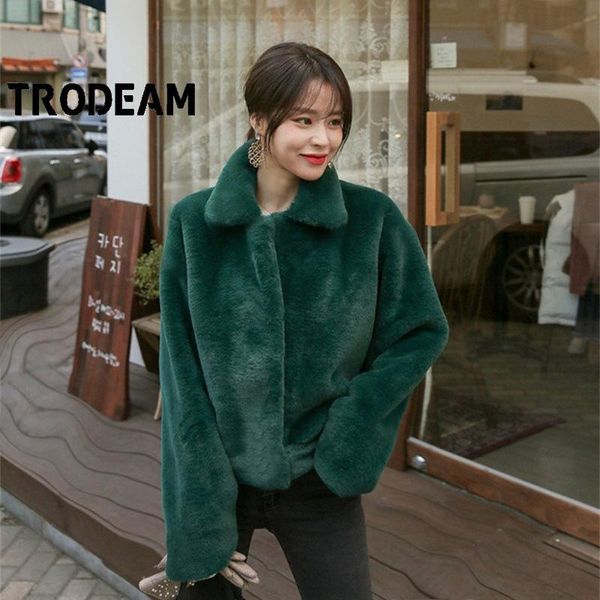 women's fur & faux trodema high-end trendy mink coat for women autumn winter turn down collar short dark green furry jacket 2021, Black
women's fur & faux trodema high-end trendy mink coat for women autumn winter turn down collar short dark green furry jacket 2021, Black